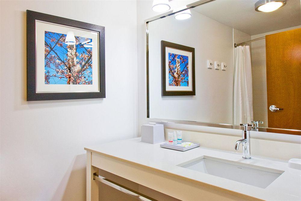 Four Points By Sheraton Raleigh Durham Airport Morrisville Extérieur photo